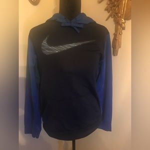 Nike Thermal Fit  Hoodie.